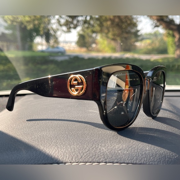 GUCCI
Acetate Square Frame Sunglasses GG0142SA Black main image 12